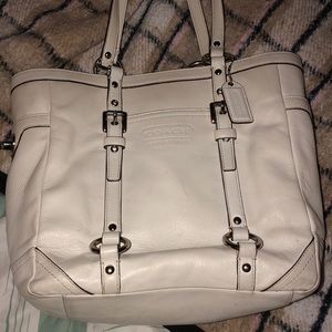 COACH PURSE WHITE